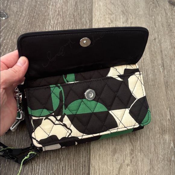 Vera Bradley All in One Crossbody for iPhone 6+ - “Imperial Rose” design - NWT - Picture 6 of 13